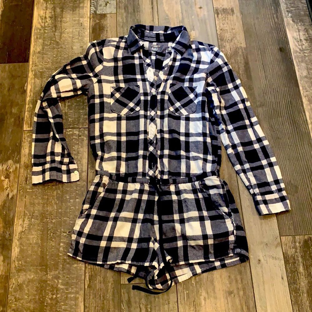 Aerie blue and white flannel romper with button down front size small